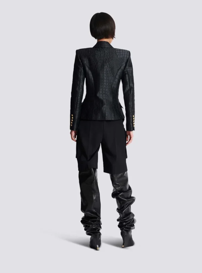 6-Knopf-Jacke aus Krokodil-Jacquard 6-Knopf-Jacke aus Krokodil-Jacquard