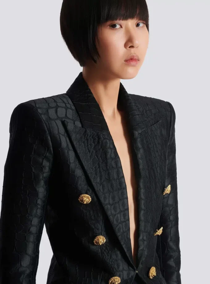 6-Knopf-Jacke aus Krokodil-Jacquard 6-Knopf-Jacke aus Krokodil-Jacquard