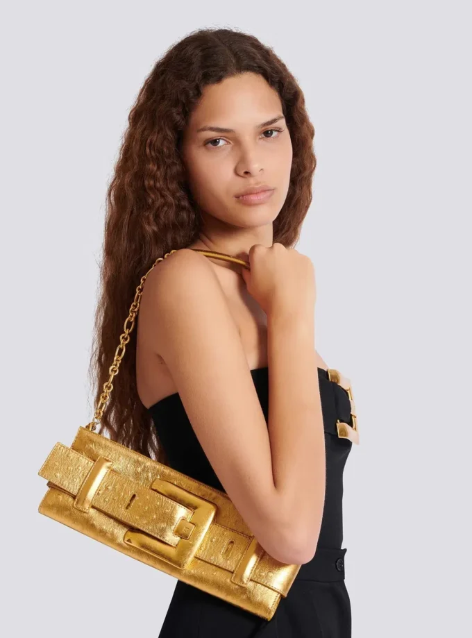 Anthem Clutch aus laminiertem Leder Anthem Clutch aus laminiertem Leder