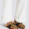 Anthem Pantoletten aus Ponyfell mit Leopardenmuster und Kunstfell Anthem Pantoletten aus Ponyfell mit Leopardenmuster und Kunstfell
