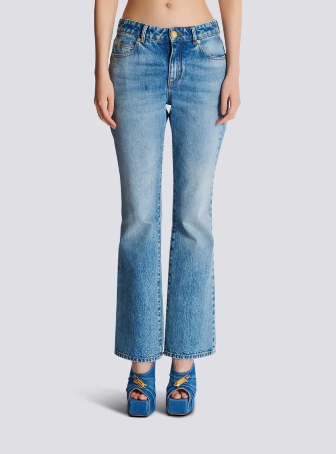 Ausgestellte Jeans Ausgestellte Jeans