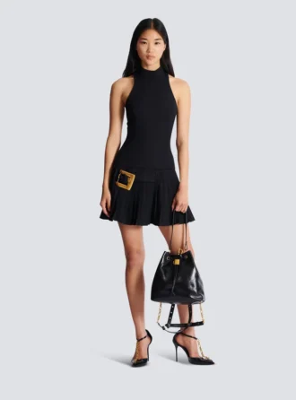 Ausgestelltes Grain-de-Poudre-Kleid mit Gürtel