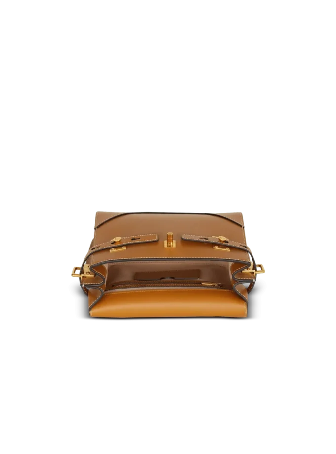B-Buzz 23 Tasche aus glattem Leder B-Buzz 23 Tasche aus glattem Leder