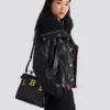 B-Buzz 23 Tasche aus glattem Leder B-Buzz 23 Tasche aus glattem Leder