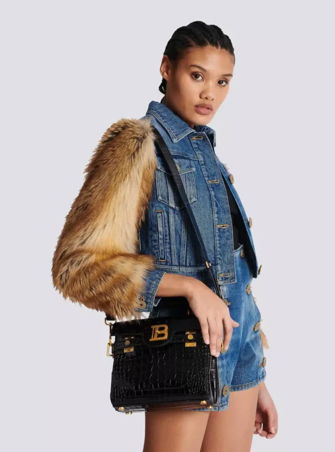 B-Buzz 23 Tasche aus Leder mit Krokodilprägung B-Buzz 23 Tasche aus Leder mit Krokodilprägung
