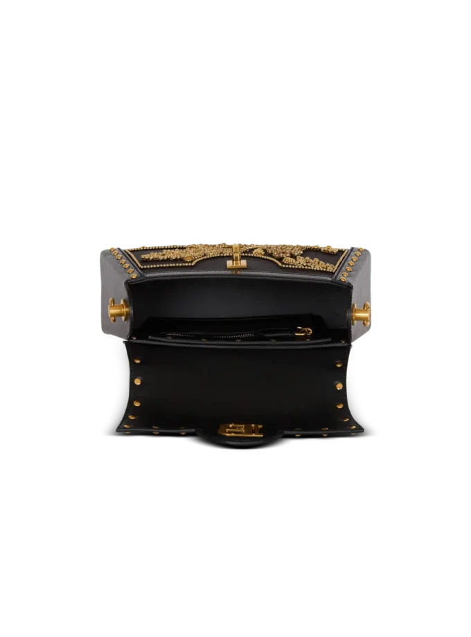 B-Buzz Dynasty Tasche aus besticktem Satin B-Buzz Dynasty Tasche aus besticktem Satin