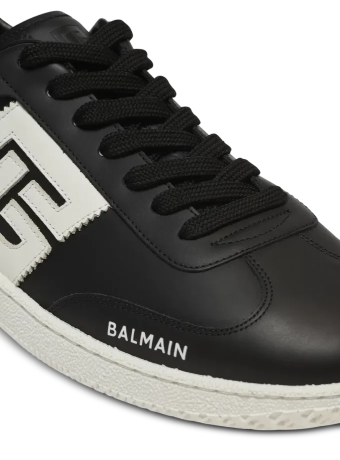 Balmain Swan Sneakers aus Kalbsleder Balmain Swan Sneakers aus Kalbsleder