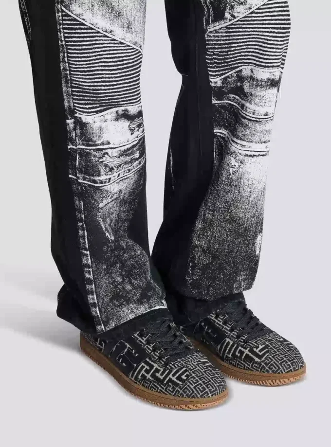 Balmain Swan Sneakers aus PB Labyrinth Jacquard Balmain Swan Sneakers aus PB Labyrinth Jacquard