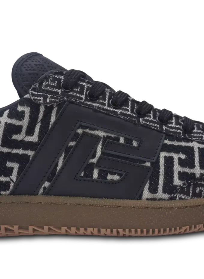 Balmain Swan Sneakers aus PB Labyrinth Jacquard Balmain Swan Sneakers aus PB Labyrinth Jacquard