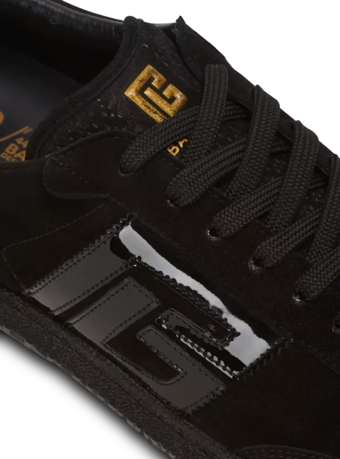 Balmain Swan Sneakers aus Wildleder und Lackleder Balmain Swan Sneakers aus Wildleder und Lackleder