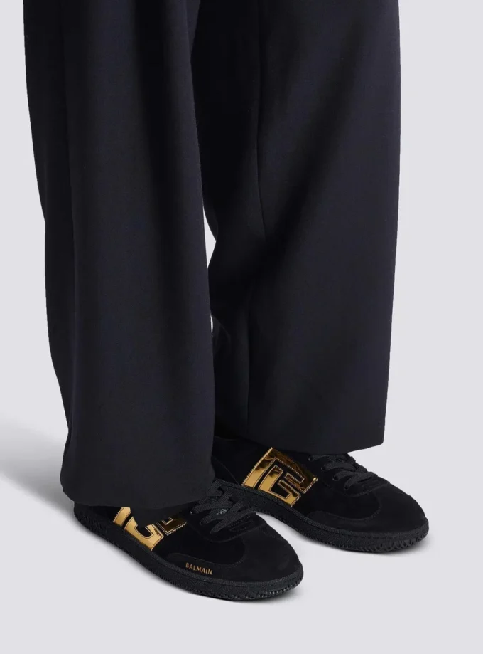 Balmain Swan Sneakers aus Wildleder und Lackleder Balmain Swan Sneakers aus Wildleder und Lackleder