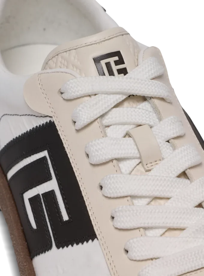 Balmain Swan Sneakers aus Wildleder und Nylon Balmain Swan Sneakers aus Wildleder und Nylon