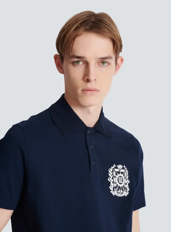 Baumwoll-Poloshirt mit Écusson-Print Baumwoll-Poloshirt mit Écusson-Print