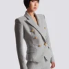 Baumwollstrickjacke mit 6 Knöpfen Baumwollstrickjacke mit 6 Knöpfen