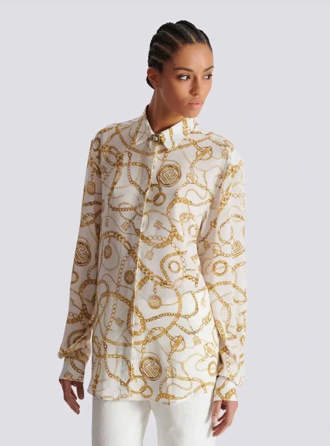 Bedrucktes Seidenhemd mit Balmain-Kettenmuster Bedrucktes Seidenhemd mit Balmain-Kettenmuster