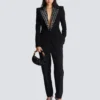 Bestickte Jacke mit 6 Knöpfen Bestickte Jacke mit 6 Knöpfen