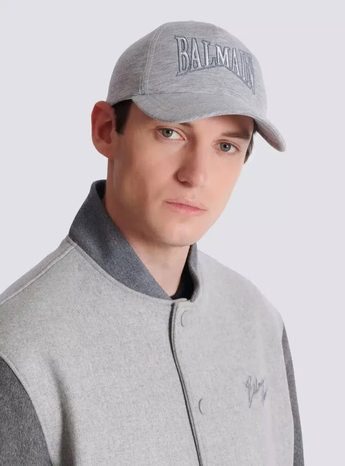 Bestickte Jersey-Kappe
