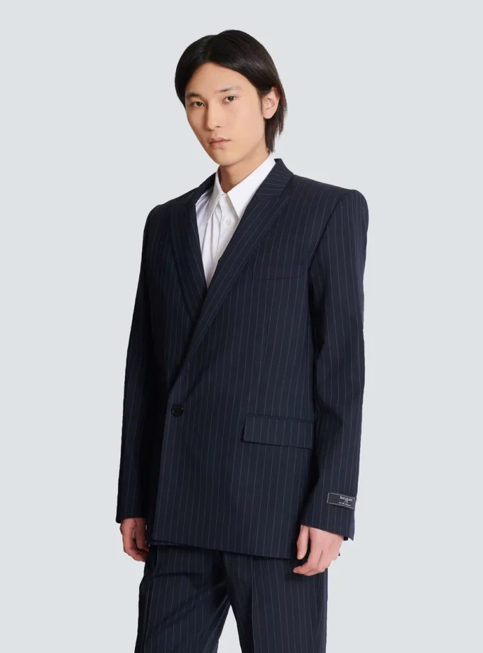Blazer aus Wollstoff mit Nadelstreifen Blazer aus Wollstoff mit Nadelstreifen