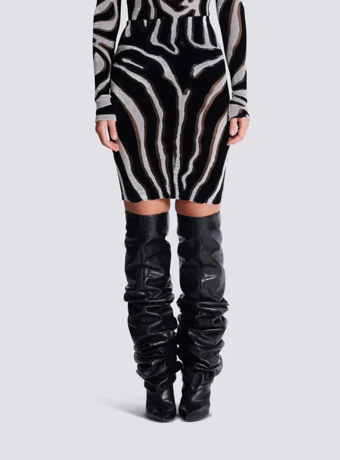 Bleistiftrock aus Samt mit Zebradruck Bleistiftrock aus Samt mit Zebradruck