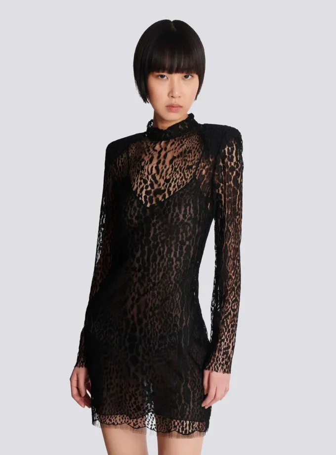 Bodycon-Kleid aus Spitze mit Leopardenmuster Bodycon-Kleid aus Spitze mit Leopardenmuster