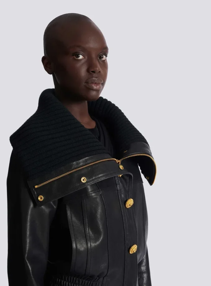 Bomberjacke aus Lammleder und Strick Bomberjacke aus Lammleder und Strick