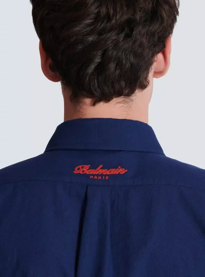 College Emblem Hemd aus Oxford-Baumwolle