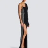 Drapiertes, asymmetrisches Kleid aus zwei Materialien Drapiertes, asymmetrisches Kleid aus zwei Materialien