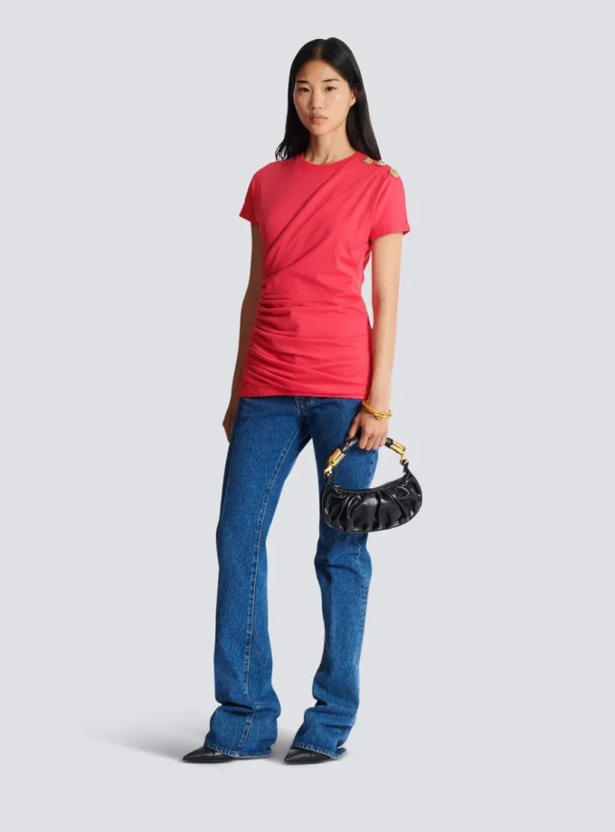 Drapiertes T-Shirt mit Knöpfen Drapiertes T-Shirt mit Knöpfen