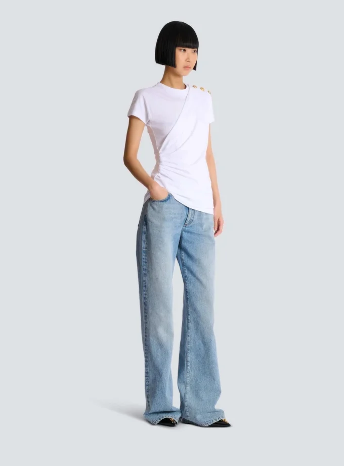 Drapiertes T-Shirt mit Knöpfen Drapiertes T-Shirt mit Knöpfen