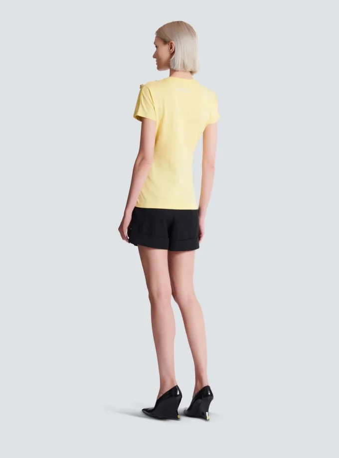 Drapiertes T-Shirt mit Knöpfen Drapiertes T-Shirt mit Knöpfen