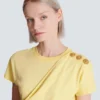 Drapiertes T-Shirt mit Knöpfen Drapiertes T-Shirt mit Knöpfen