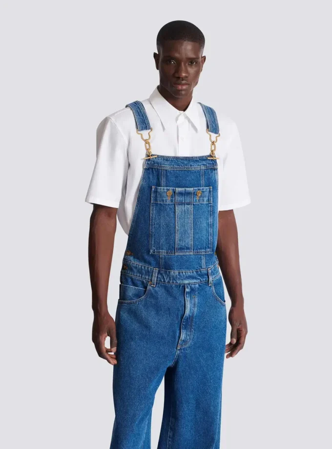 Dunkelblaue Jeanslatzhose Dunkelblaue Jeanslatzhose
