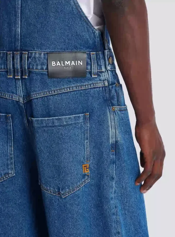 Dunkelblaue Jeanslatzhose Dunkelblaue Jeanslatzhose