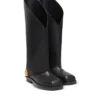 Flache Lederstiefel mit Twist Flache Lederstiefel mit Twist