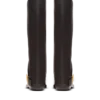 Flache Lederstiefel mit Twist Flache Lederstiefel mit Twist