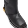 Flache Lederstiefel mit Twist Flache Lederstiefel mit Twist