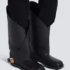 Flache Lederstiefel mit Twist Flache Lederstiefel mit Twist