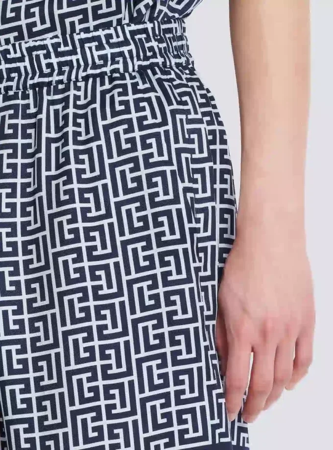 Fließende Shorts mit Monogramm Fließende Shorts mit Monogramm