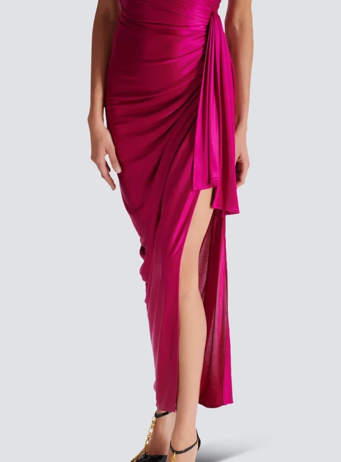 Fließendes, drapiertes Interlock-Jerseykleid Fließendes, drapiertes Interlock-Jerseykleid