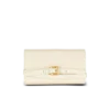 Geknitterte Lederbrieftasche mit Shuffle-Kette Geknitterte Lederbrieftasche mit Shuffle-Kette