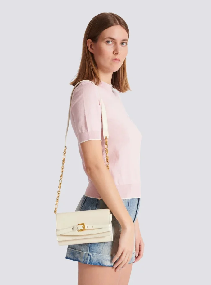 Geknitterte Lederbrieftasche mit Shuffle-Kette Geknitterte Lederbrieftasche mit Shuffle-Kette