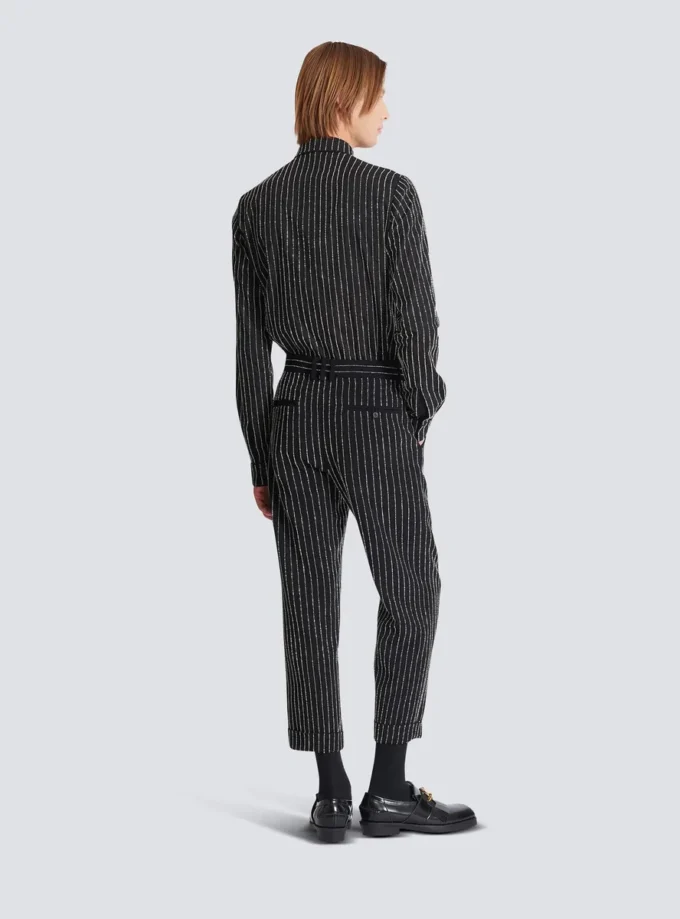 Gerade geschnittene Hose mit Kristallstreifen Gerade geschnittene Hose mit Kristallstreifen