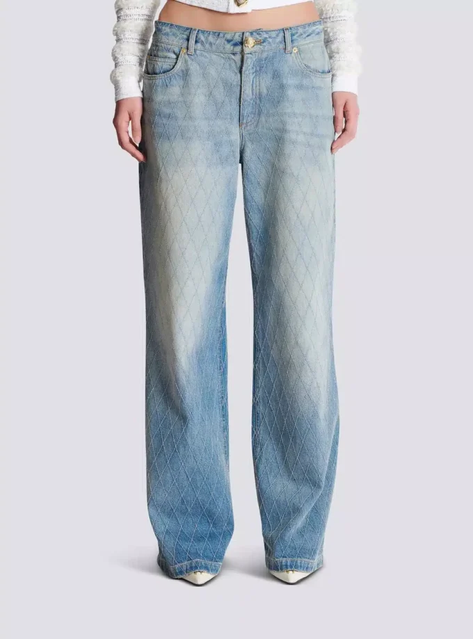 Gerade geschnittene Jeans aus Diamond-Denim Gerade geschnittene Jeans aus Diamond-Denim
