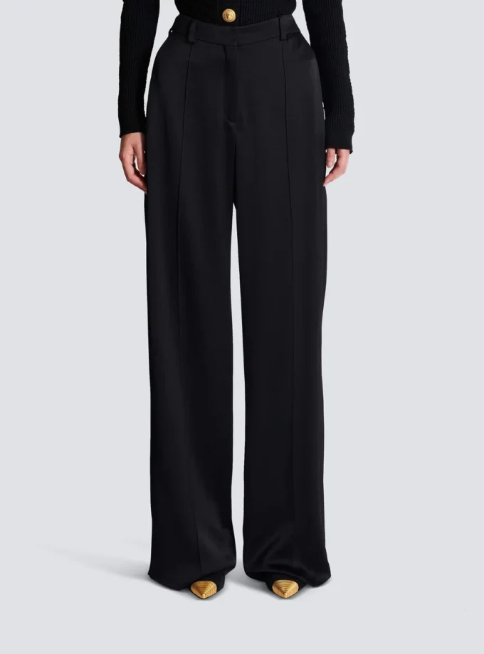 Gerade geschnittene Satin-Hose Gerade geschnittene Satin-Hose