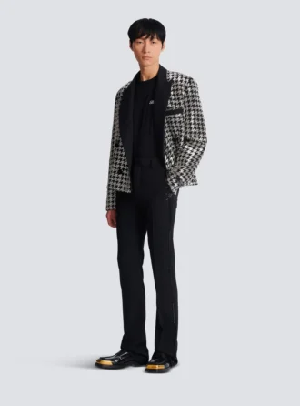 gerade geschnittene wollhose mit kristallstickerei 2 330x446 - Gerade geschnittene Wollhose mit Kristallstickerei