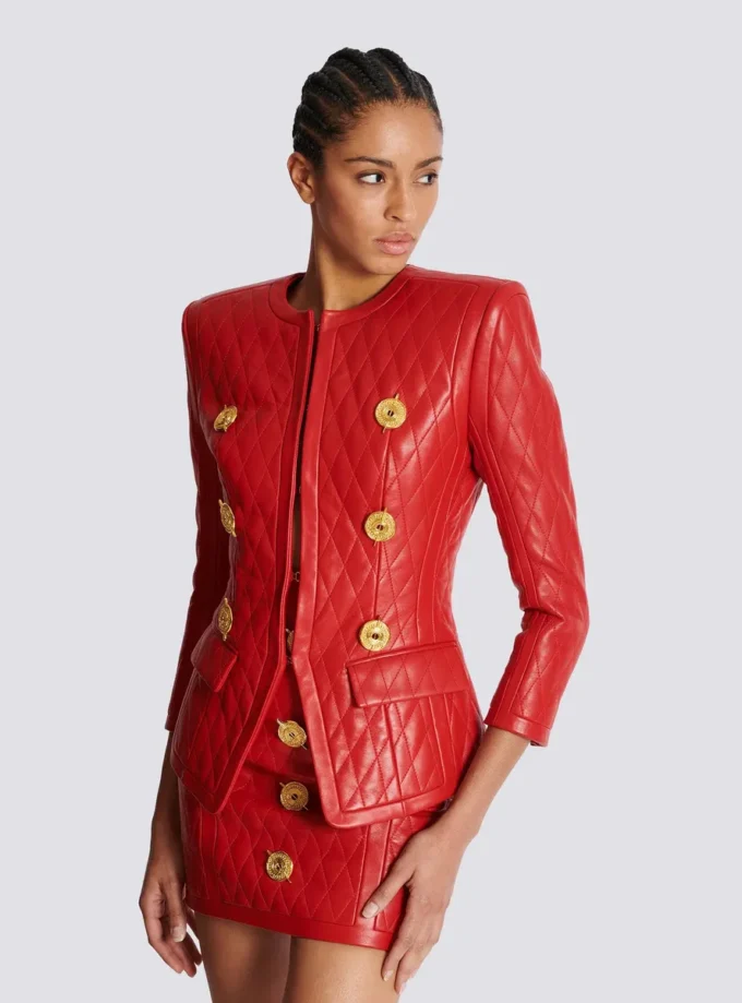 Gesteppte Lammlederjacke mit durchgehender Knopfleiste Gesteppte Lammlederjacke mit durchgehender Knopfleiste