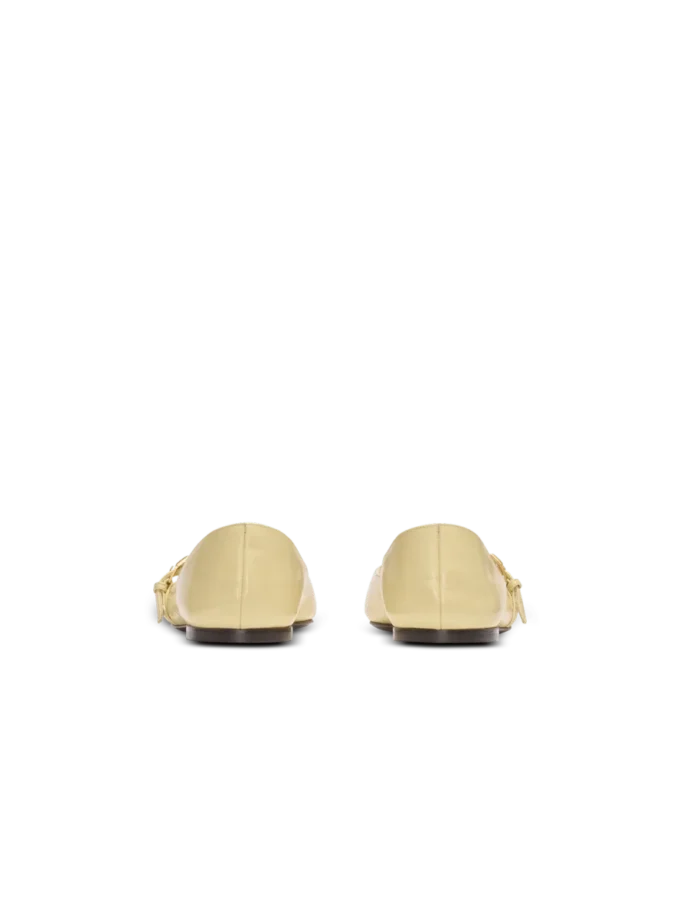 Glänzende Ballerinas aus Lammleder
