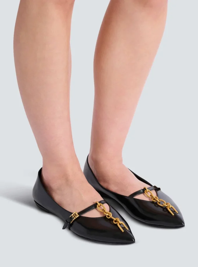 Glänzende Ballerinas aus Lammleder