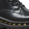 Glänzende Leder-Armeestiefel Glänzende Leder-Armeestiefel
