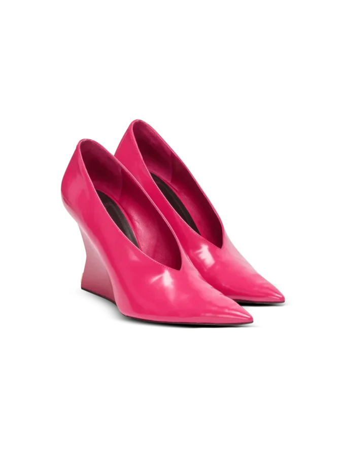 Glänzende Pumps aus Lammleder mit Keilabsatz